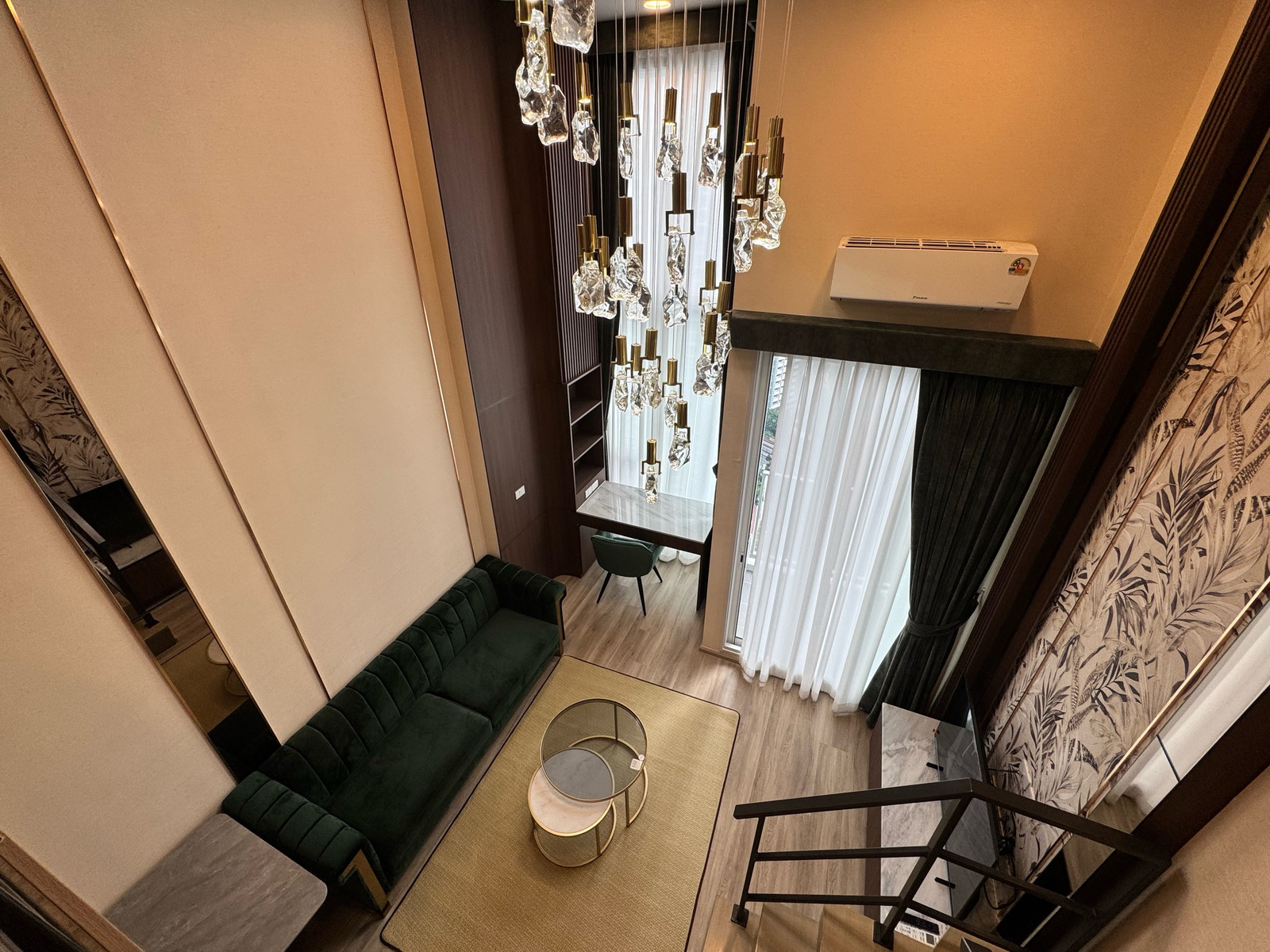 🤍 1 Bedroom Hybrid | 36 SQ.M. 🌃 4.3 M. High Ceiling 35,000 /M ☎️0646428664