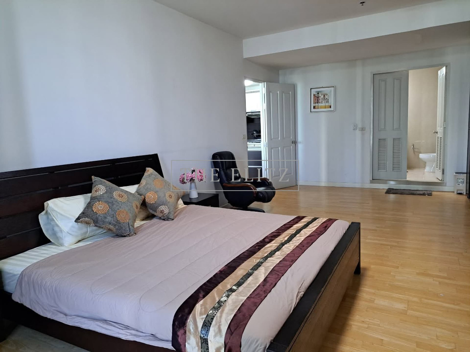 🔥ปล่อยเช่าด่วน🔥Baan Sathorn-Chaopraya - Best price 28k/month, 1B1B, 75 sq.m near BTS Saphan Taksin, prime area - Please call K.Toby 0639896346