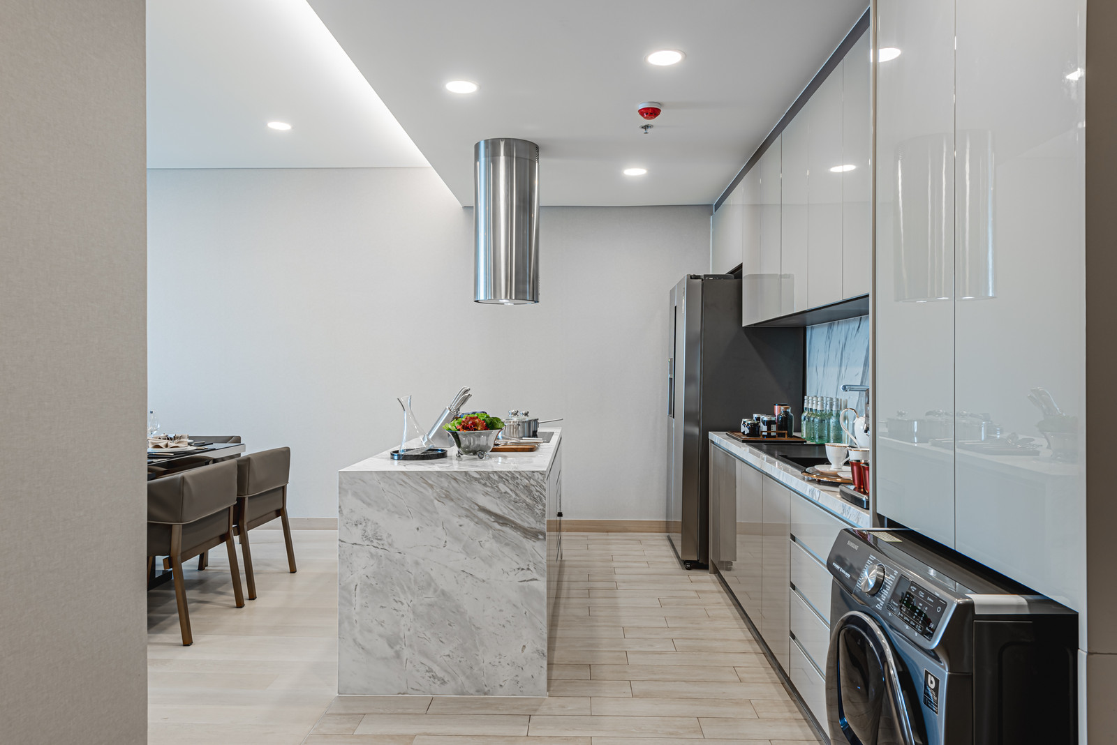ขายด่วน! ห้องเพ้นเฮ้า 3 ห้องนอน ตรงข้ามศูนย์สิริกิต – รูปที่ 2