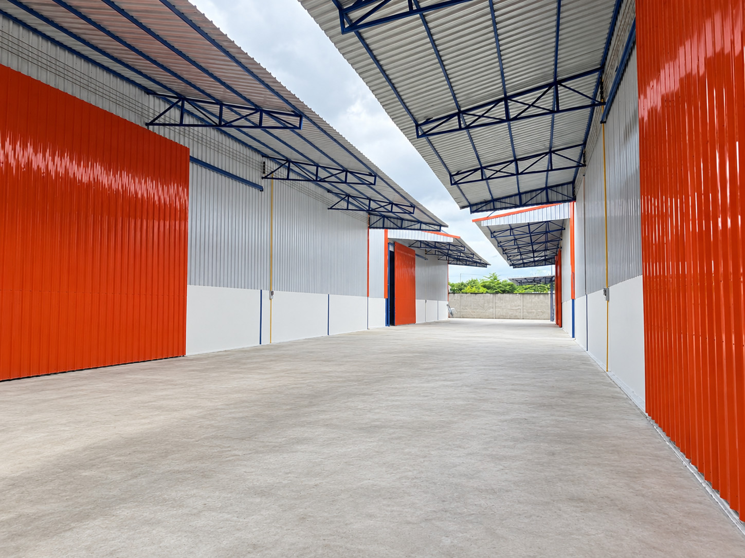 MTK040 Newly built warehouse/warehouse for rent, Sukprayoon 1, Sukprayoon Road, Map Pong Subdistrict, Phan Thong District, Chonburi Province. MTK040 Newly built warehouse/warehouse for rent, Sukprayoon 1, Sukprayoon Road, Map Pong Subdistrict, Phan Thong District, Chonburi Province.