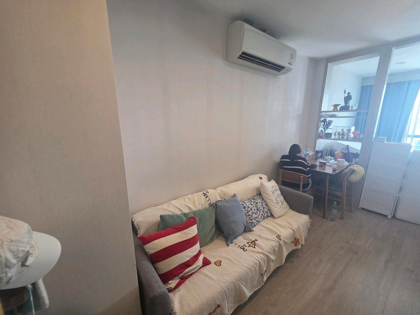 ด่วน ขาย Studio 28.5 ตร.ม. ราคา 5,600,000 บาท สนใจติดต่อ 0654649497 ด่วน ขาย Studio 28.5 ตร.ม. ราคา 5,600,000 บาท สนใจติดต่อ 0654649497