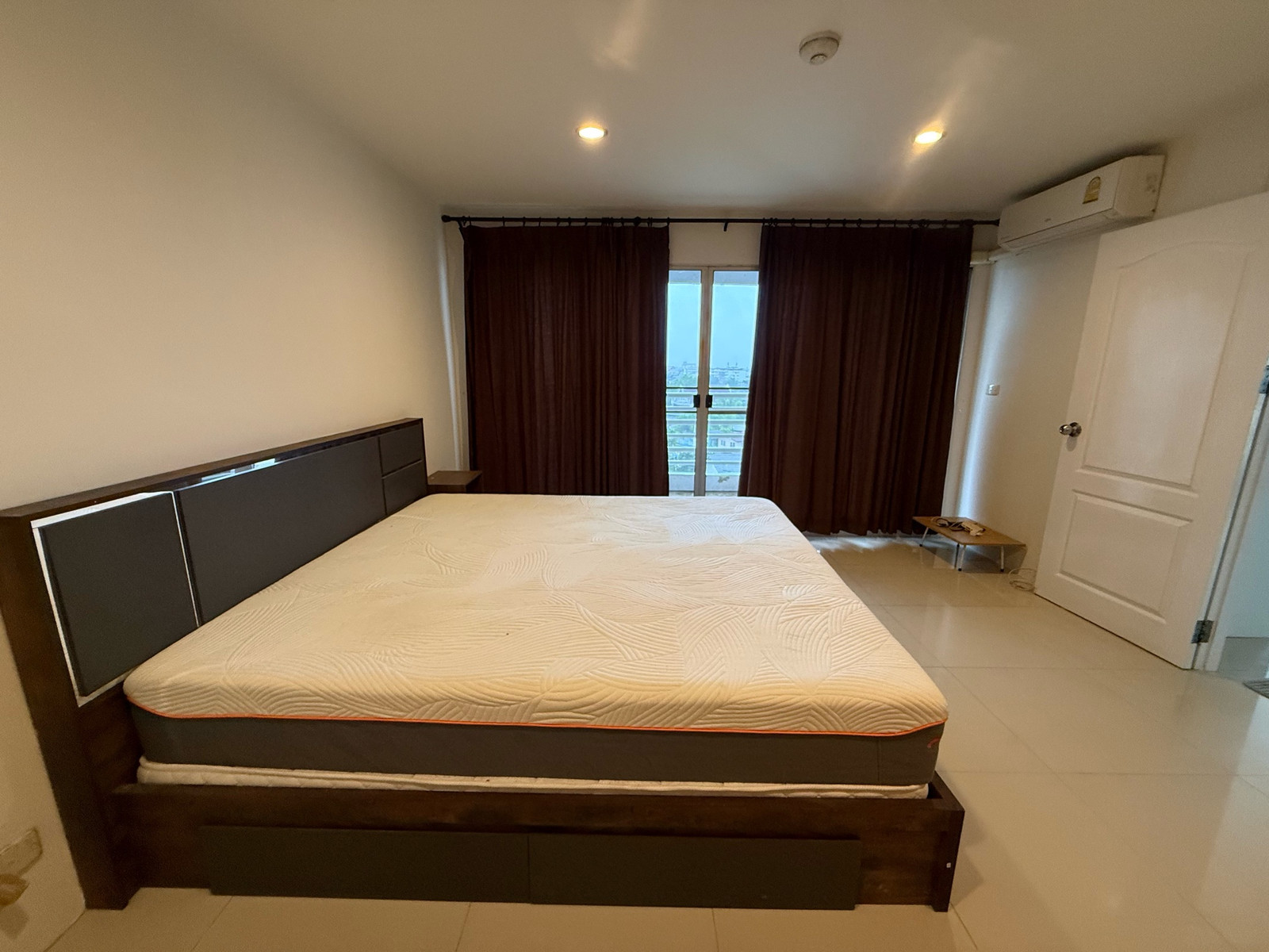 (รหัส SM2240) ขายคอนโด โครงการ Pinklao River Park View : ปิ่นเกล้า ริเวอร์ พาร์ค วิว 