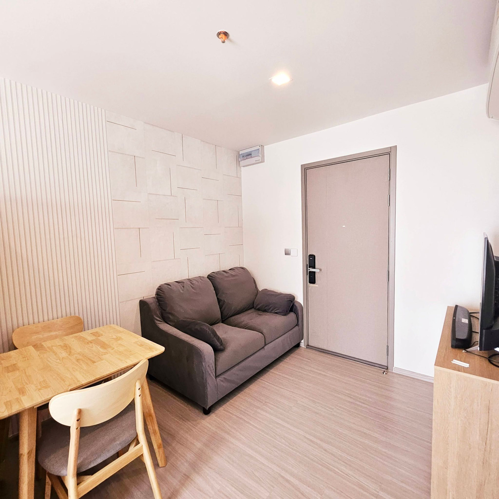 🔥 Urgent Rental LIFE Asoke Hype | 34th Floor | City View | Near MRT Rama 9 | THB 16,900/month 🔥 🔥 Urgent Rental LIFE Asoke Hype | 34th Floor | City View | Near MRT Rama 9 | THB 16,900/month 🔥