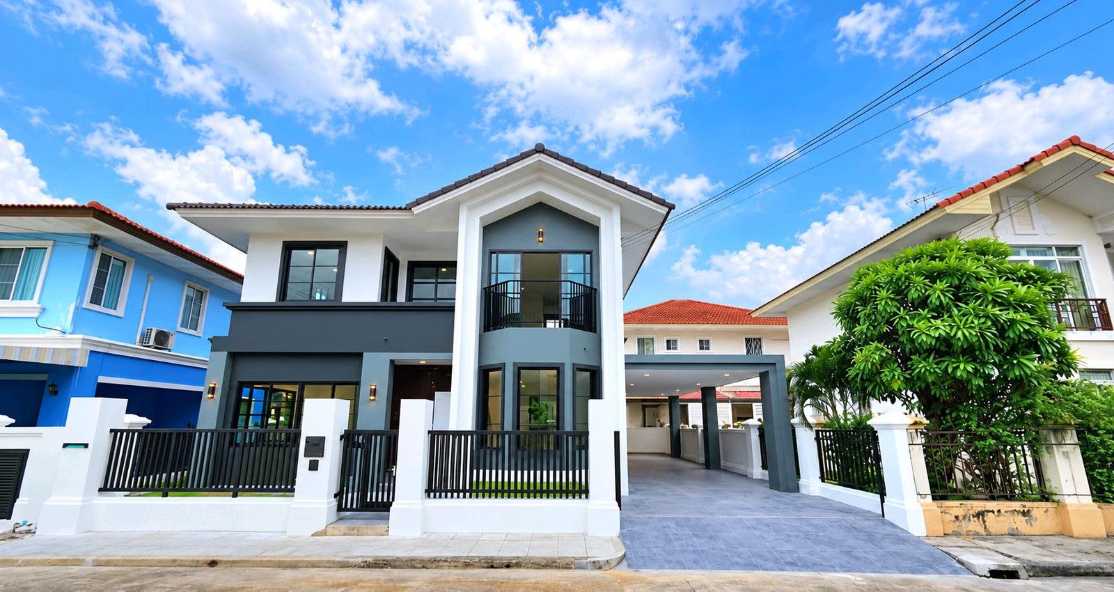 Single house, Passorn 7, Rattanathibet, size 4 bedrooms, 3 bathrooms. Single house, Passorn 7, Rattanathibet, size 4 bedrooms, 3 bathrooms.
