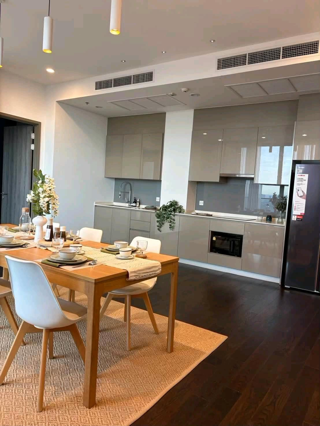ให้เช่า Whizdom Essence Condo Penthouse *** ชั้น 48 | พื้นที่ใช้สอย 202 ตรม. – รูปที่ 4