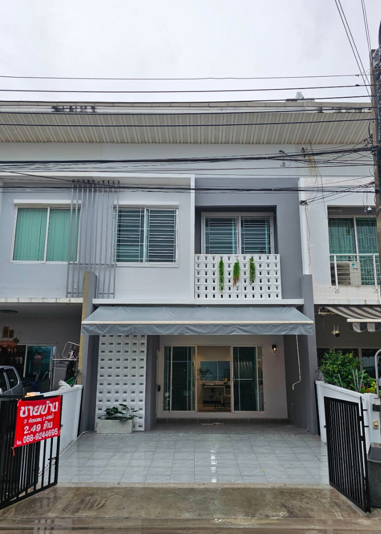 ขายทาวน์โฮม 2 ชั้น The Pleno เอกชัย-กาญจนาภิเษก บ้านรีโนเวทใหม่ พร้อมอยู่น้ำไม่ท่วม ทำเลดี หมู่บ้านติดถนนใหญ่