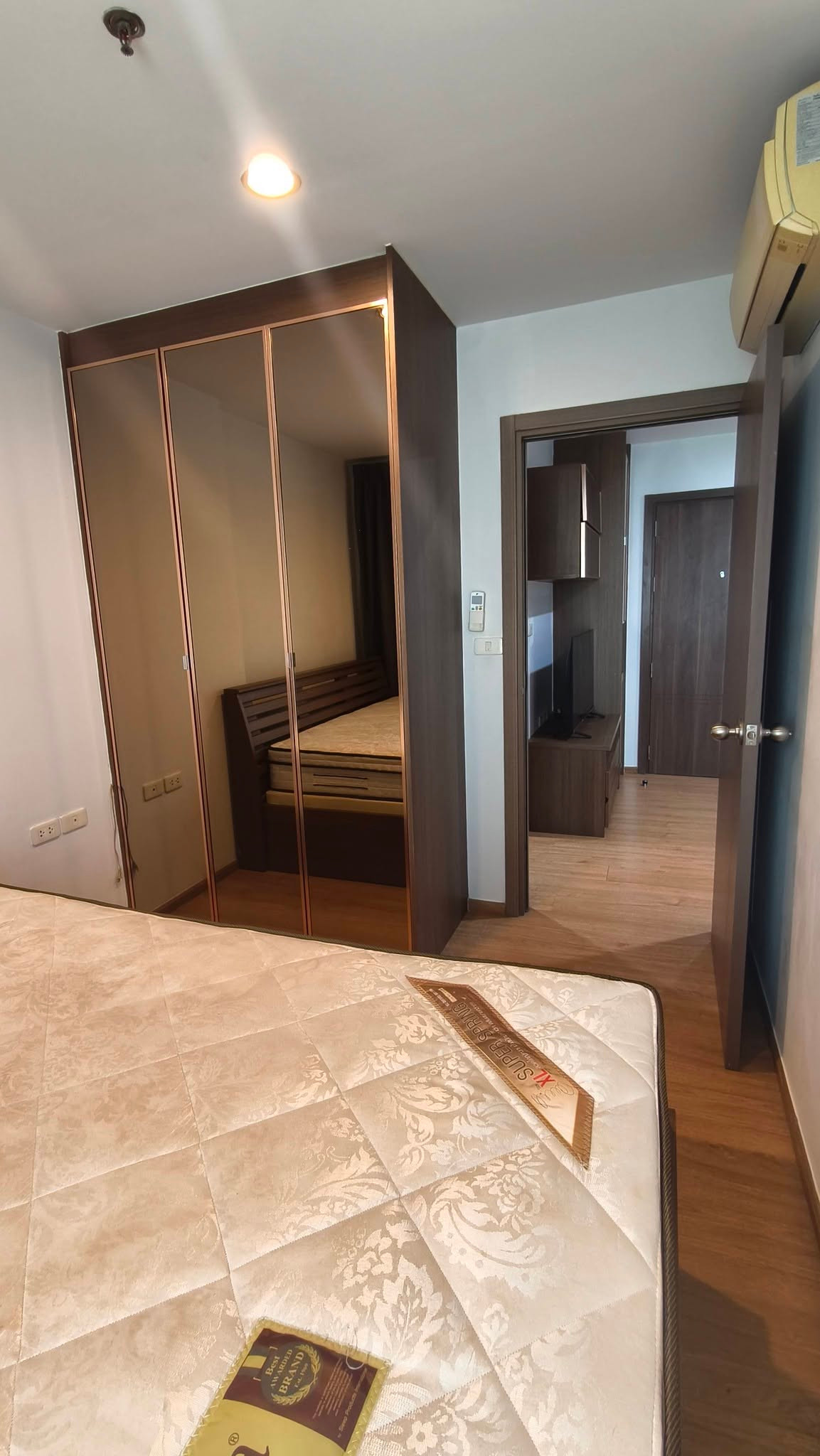 📍 โครงการ: The Base Sukhumvit 77 🏙️ อาคาร B ชั้น 10 🛏️ 1 ห้องนอน 1 ห้องน้ำ 📐 ขนาด 30 ตร.ม.