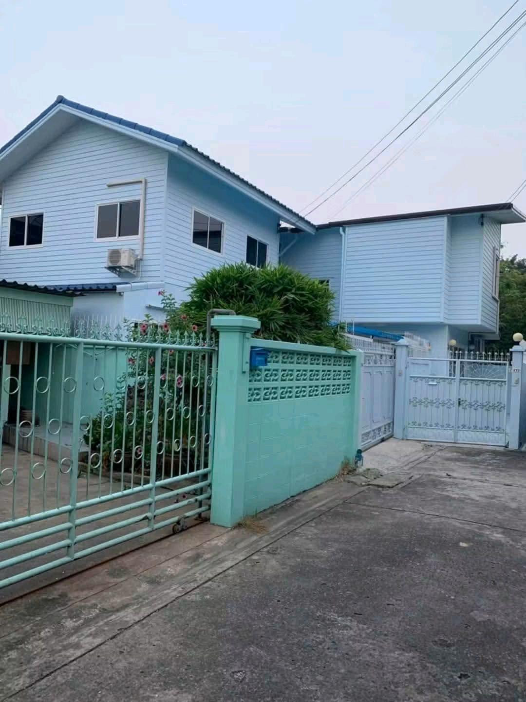 🏡 2-story detached house for rent, beautiful, ready to move in ✨ Good location • No flooding • Quiet ✨ 📋 House details - 🏠 2-story detached house - 🛏 2 bedrooms | 🚿 3 bathrooms - 🛋 1 living room | 🍽 1 dining room - 🔨 Built-in kitchen - 🌳 Beautif 🏡 2-story detached house for rent, beautiful, ready to move in ✨ Good location • No flooding • Quiet ✨ 📋 House details - 🏠 2-story detached house - 🛏 2 bedrooms | 🚿 3 bathrooms - 🛋 1 living room | 🍽 1 dining room - 🔨 Built-in kitchen - 🌳 Beautif
