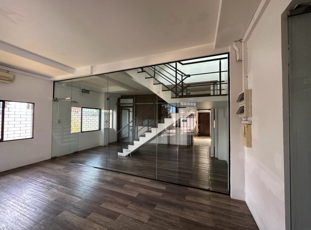 ขาย โกดัง/โรงงาน พร้อมอาคารสำนักงาน – รูปที่ 4