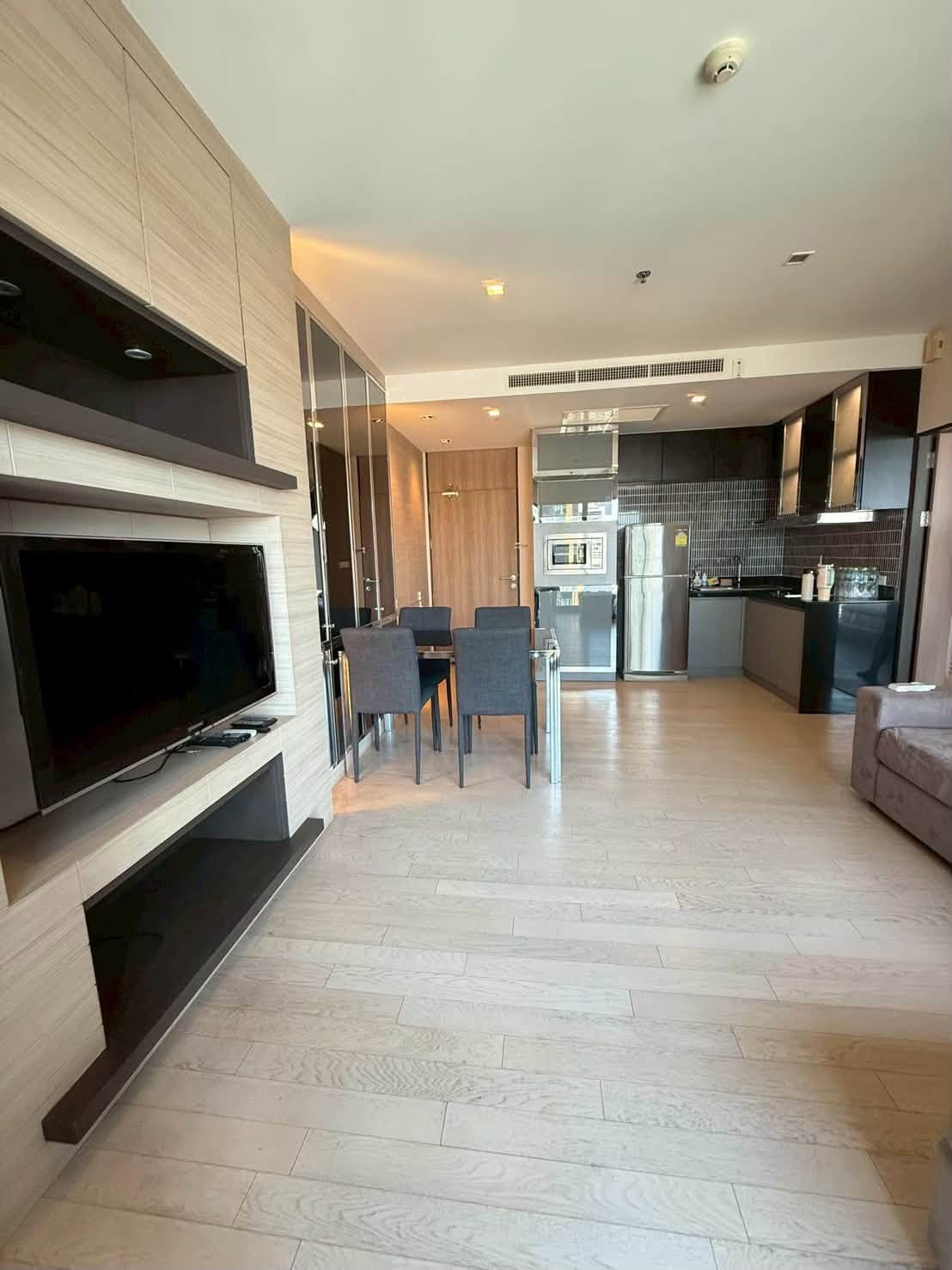FOR  RENT📍  โนเบิ้ลทองหล่อ ปล่อยเช่าเพียง ฿ 30,000/ 12 เดือน 