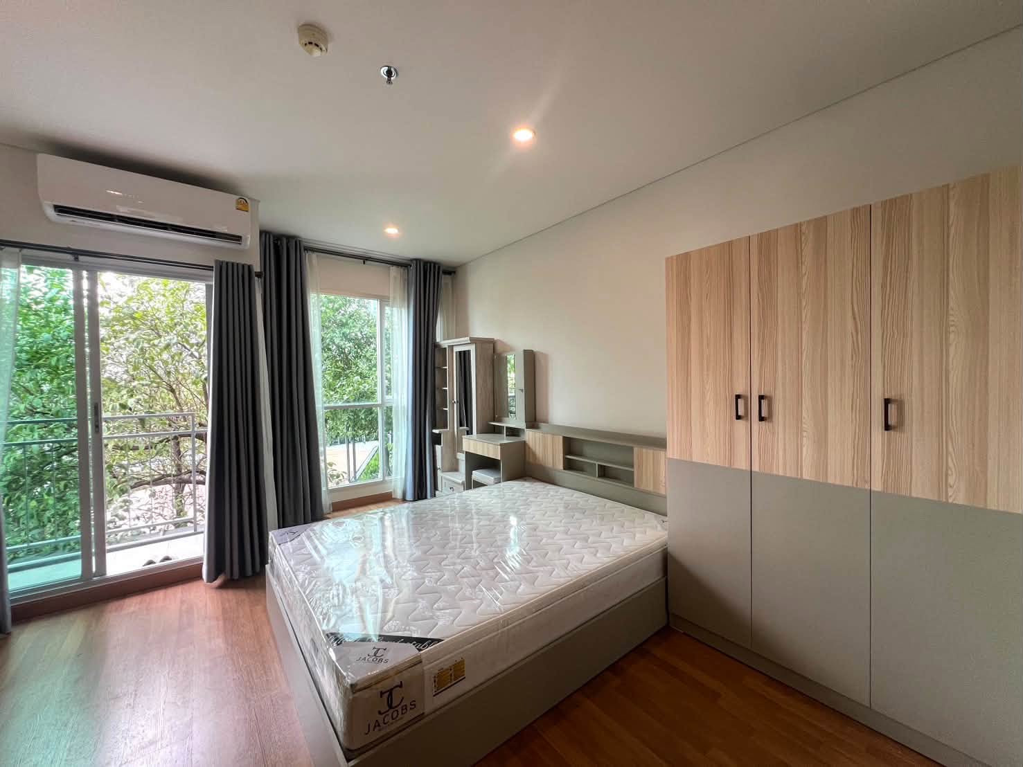 คอนโด Lumpini Place Rama 3 - Riverine ห้องสตูดิโอ วิวสวน ว่างพร้อมให้เช่า คอนโด Lumpini Place Rama 3 - Riverine ห้องสตูดิโอ วิวสวน ว่างพร้อมให้เช่า
