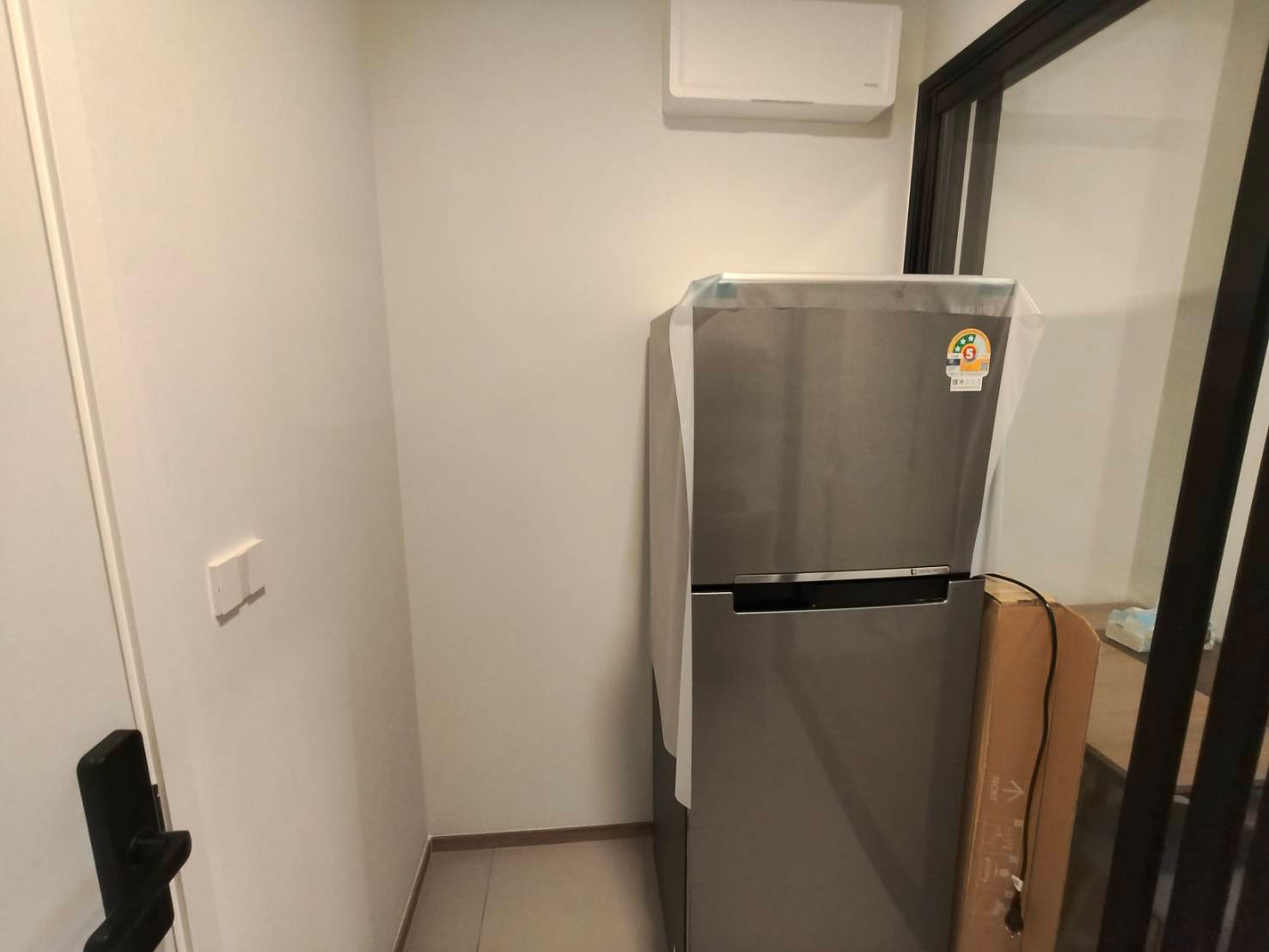 ให้เช่า 𝗖𝗵𝗮𝗽𝘁𝗲𝗿 𝗢𝗻𝗲 𝗦𝗽𝗮𝗿𝗸 𝗖𝗵𝗮𝗿𝗮𝗻 ห้องขนาด 28 ตรม. ชั้น 6 ทิศตะวันออก เฟอร์นิเจอร์ เครื่องใช้ไฟฟ้าครบ ใกล้รถไฟฟ้า – รูปที่ 4