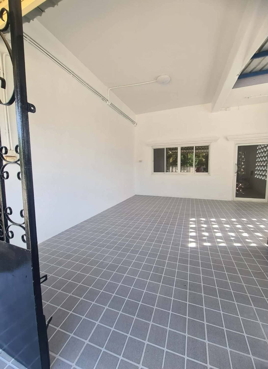 Selling very cheap!! 2-story townhouse, newly renovated, prime location, Hat Yai District, Songkhla Province, near Central, Makro, Hat Yai University. – รูปที่ 4