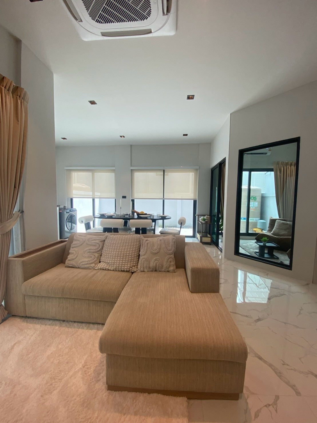 🏡 ให้เช่า | ทาวน์โฮมหรู 4 ชั้น ✨ บ้านทาวน์โฮมหรู 4 ชั้นจำเป็นต้องมีพร้อมห้องนอนถึง 5 ห้องขนาดใหญ่สำหรับครอบครัวหรือลูกค้าจำนวนมาก – รูปที่ 3