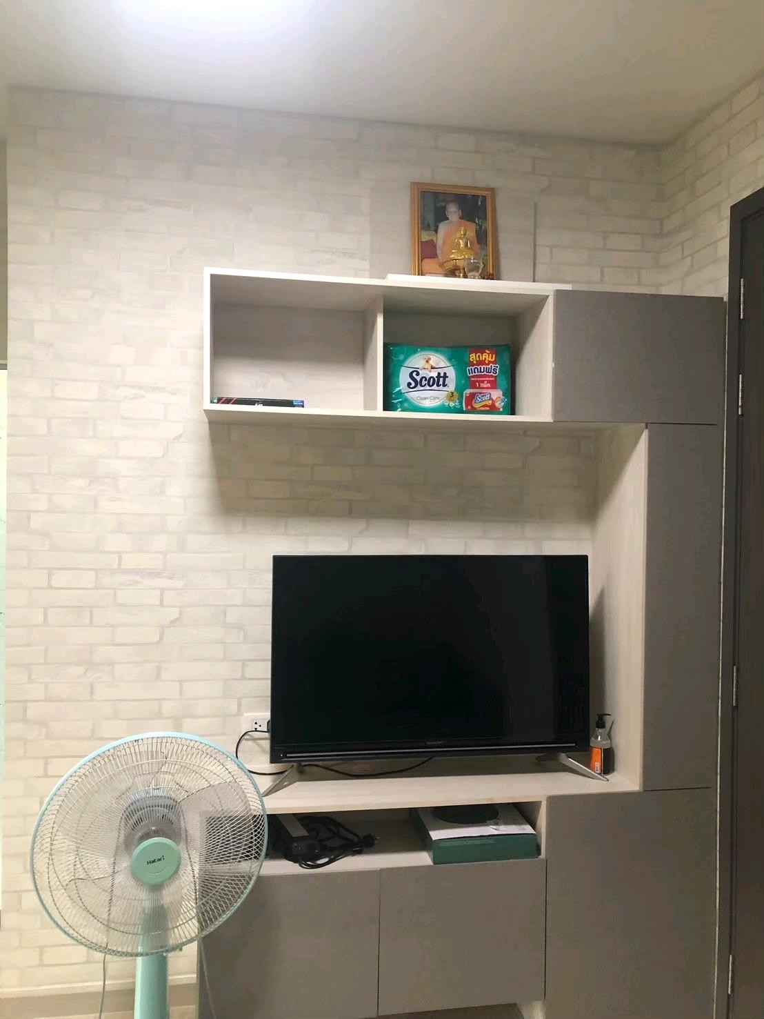 Sold with tenant 1.3 million baht. Sold with tenant 1.3 million baht.