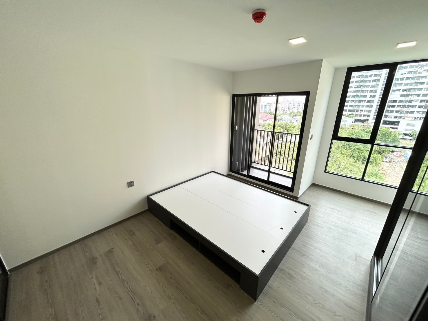 Maroon Ratchada 32 / Maroon Ratchada 32 – รูปที่ 3