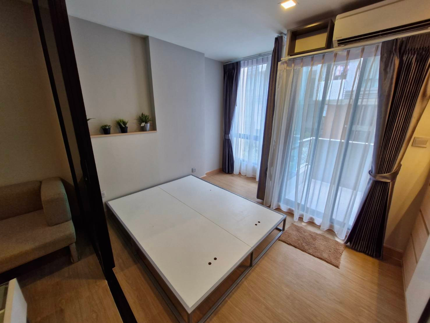 🥝🥝 (There is a washing machine) Condo for rent, Esta Bliss 🥝🥝 3rd floor, size 26 sq m., fully furnished, pool view, with washing machine.