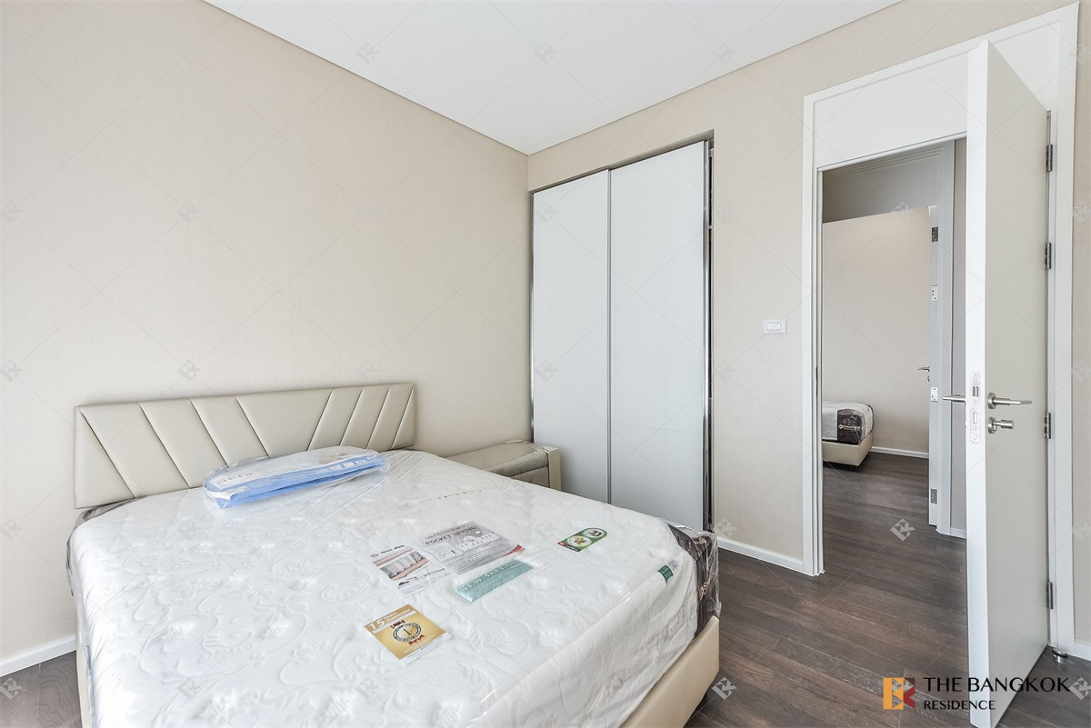 ขาย 4.4 ล้าน The Saint Residences | 2 ห้องนอน 2 ห้องน้ำ วิวสวน ชั้นสูง Contact 063-642-5995 ( คุณปันปัน )