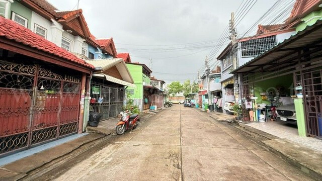 ทาวน์เฮ้าส์ พงษ์ศิริชัย 4 ซอยเพรชเกษม 81 ถนนเพชรเกษม - ถนนมาเจริญ – รูปที่ 2
