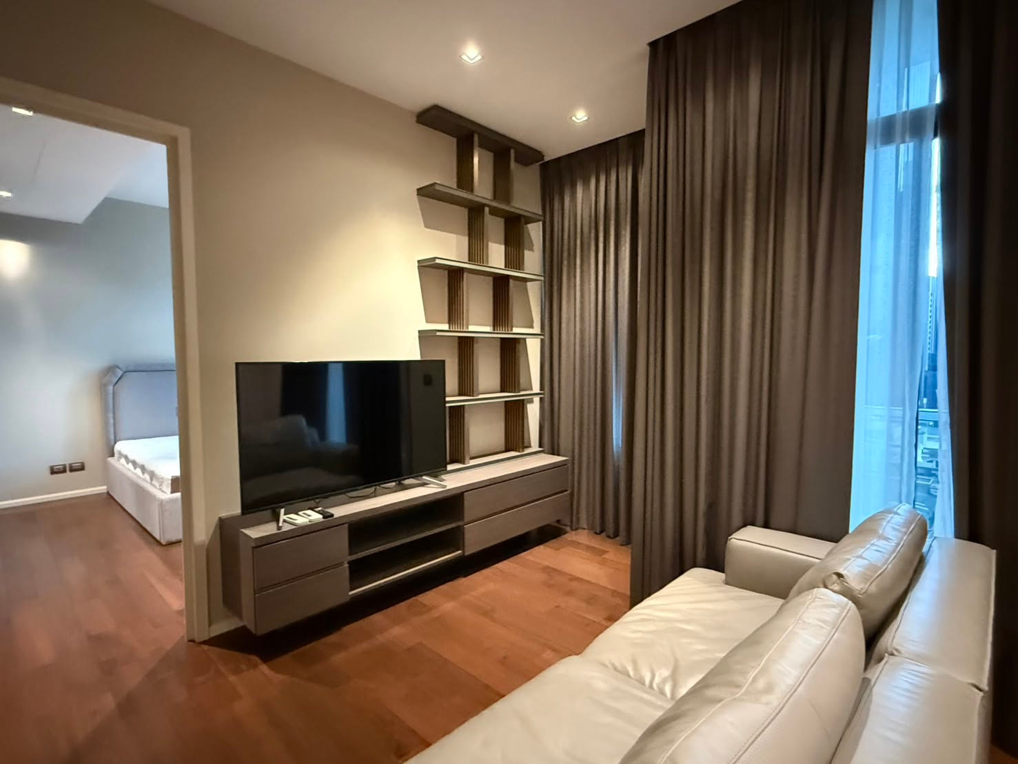 ขายคอนโด 1 ห้องนอน The Diplomat 39 สุขุมวิท 39 ใจกลางย่านพร้อมพงษ์ ใกล้ BTS พร้อมพงษ์ โรงพยาบาล และโรงเรียนนานาชาติ พร้อมเฟอร์ พร้อมเข้าอยู่ ขายคอนโด 1 ห้องนอน The Diplomat 39 สุขุมวิท 39 ใจกลางย่านพร้อมพงษ์ ใกล้ BTS พร้อมพงษ์ โรงพยาบาล และโรงเรียนนานาชาติ พร้อมเฟอร์ พร้อมเข้าอยู่