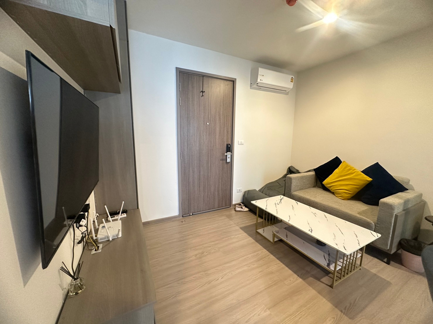 🔥For Sell : THE BASE Phetchaburi - Thonglor 1bed 1bath 34 sqm 3,790,000 Mb. Micky : 0650565193 🔥For Sell : THE BASE Phetchaburi - Thonglor 1bed 1bath 34 sqm 3,790,000 Mb. Micky : 0650565193