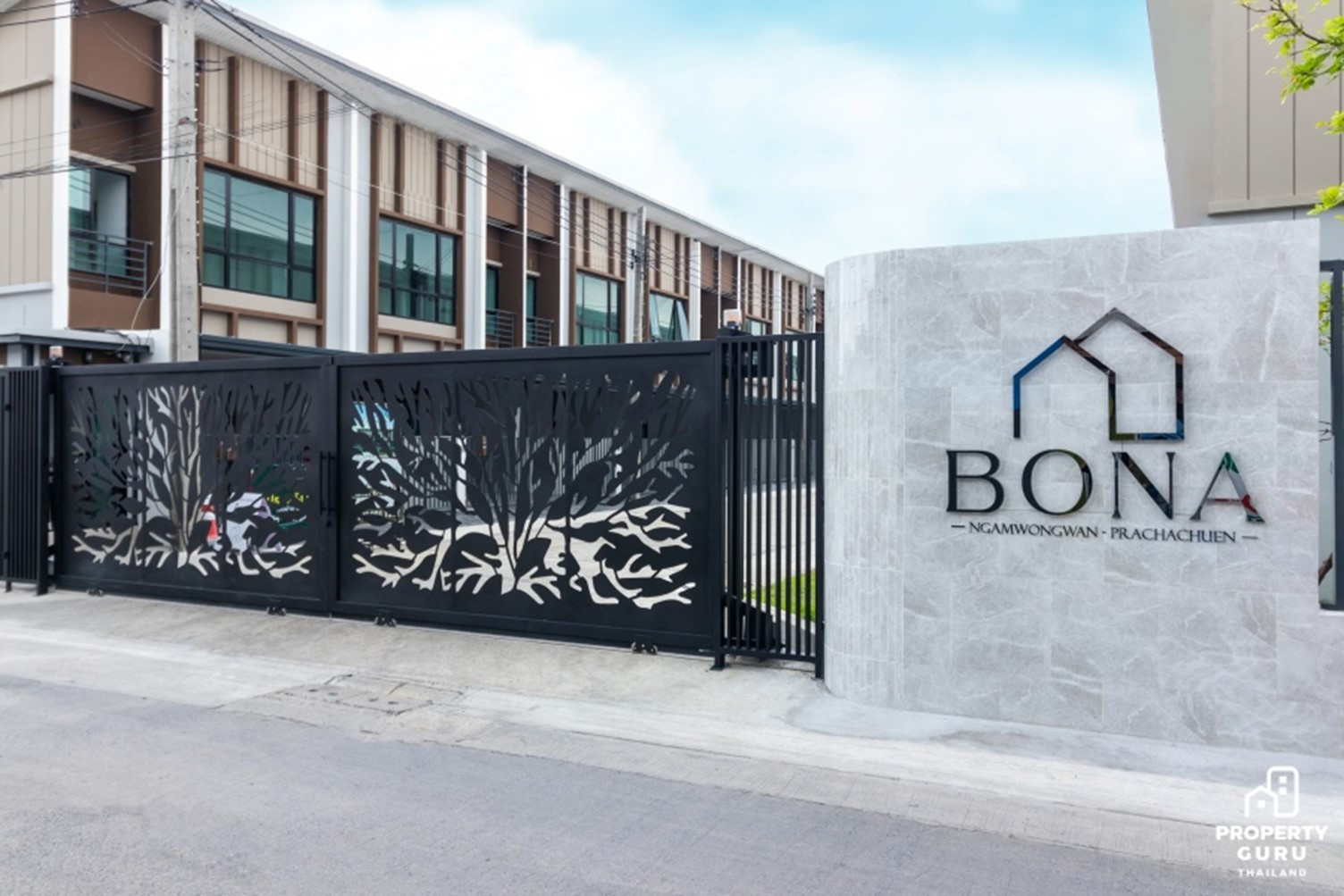 Townhome for sale BONA Ngamwongwan-Prachachuen, 2 floors, 3-4 bedrooms, near Ratchada-Wong Sawang, price only 3.3 million baht* Townhome for sale BONA Ngamwongwan-Prachachuen, 2 floors, 3-4 bedrooms, near Ratchada-Wong Sawang, price only 3.3 million baht*