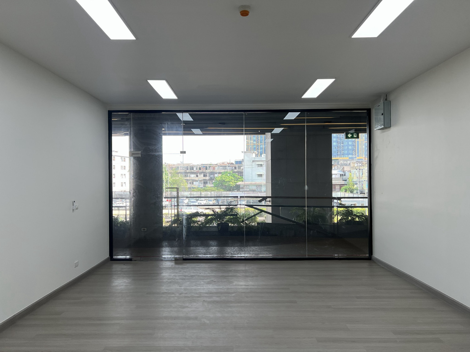 Office for rent on Nasa Street, location next to Airport Rail Link, Ramkhamhaeng, suitable for companies and organizations, convenient travel, in and out 24 hours. – รูปที่ 4