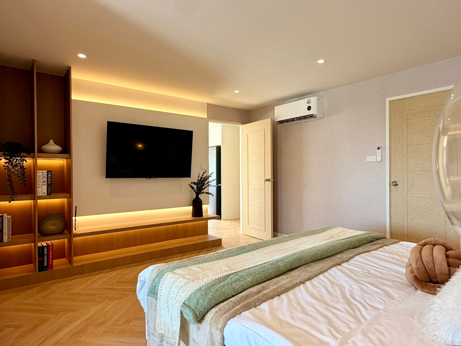 Hillside 3 Condo ถ.นิมมาน (2 ห้องนอน) ห้องวิวดอยสุเทพ มีโควต้าต่างชาติ ห้องตกแต่ง เครื่องใช้ไฟฟ้าพร้อมเฟอร์นิเจอร์ครบชุด  – รูปที่ 2