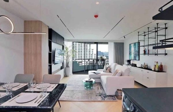 2 ห้องนอน พื้นที่กว้าง สุขุมวิท 16 ทำเลดีได้ทั้ง MRT เเละ BTS  / Spacious 2 Beds in Sukhumvit 16, Prime Location! Lake Avenue Sukhumvit 16 (เลค อเวนิว สุขุมวิท 16)  2 ห้องนอน 1 ห้องน้ำ  76.80 ตร.ม. Call: 092-461-6989  – รูปที่ 3
