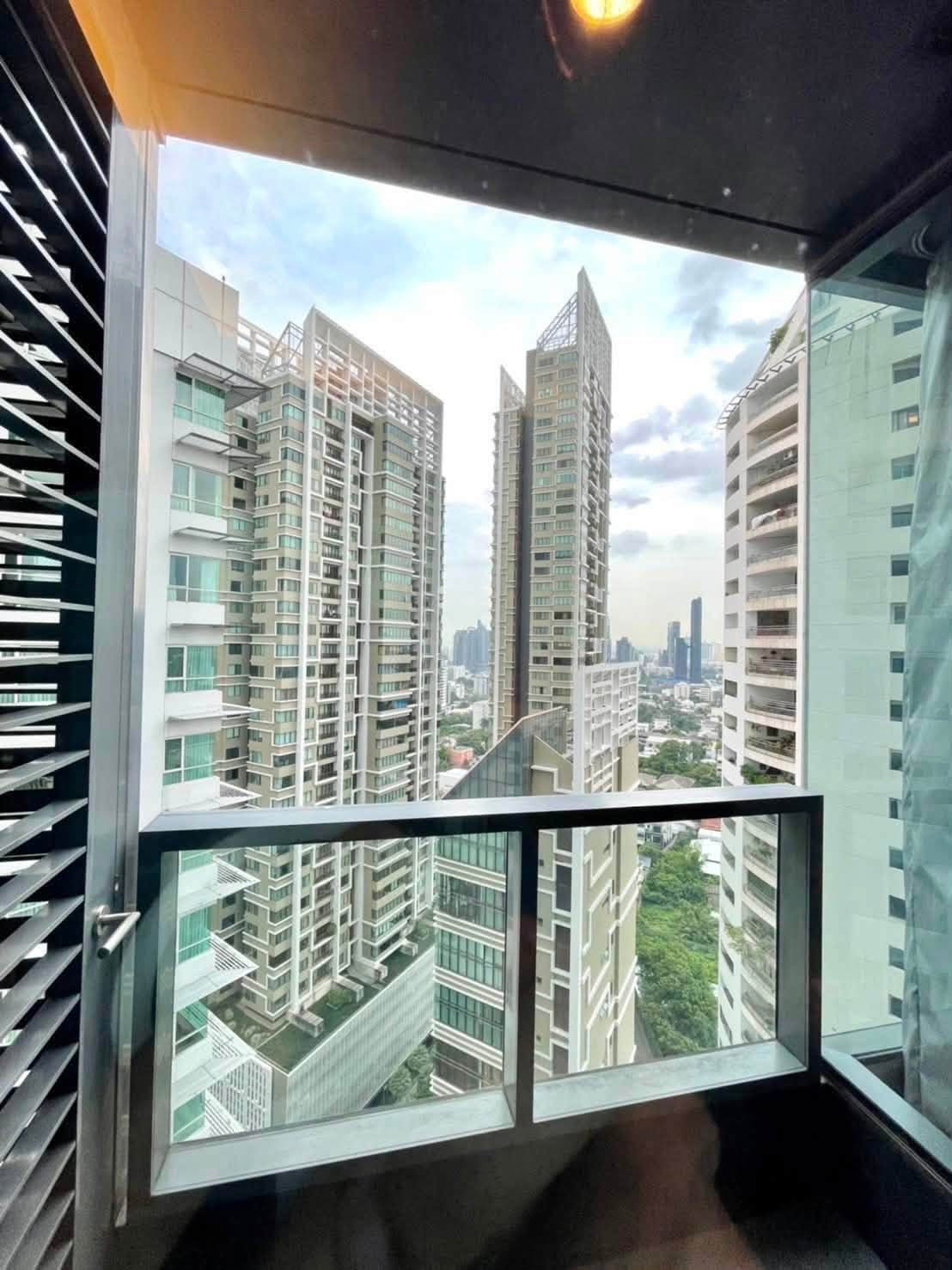 🏢 For Rent - The Lumpini 24 /เดอะ ลุมพินี 24 Ready to move in !✨