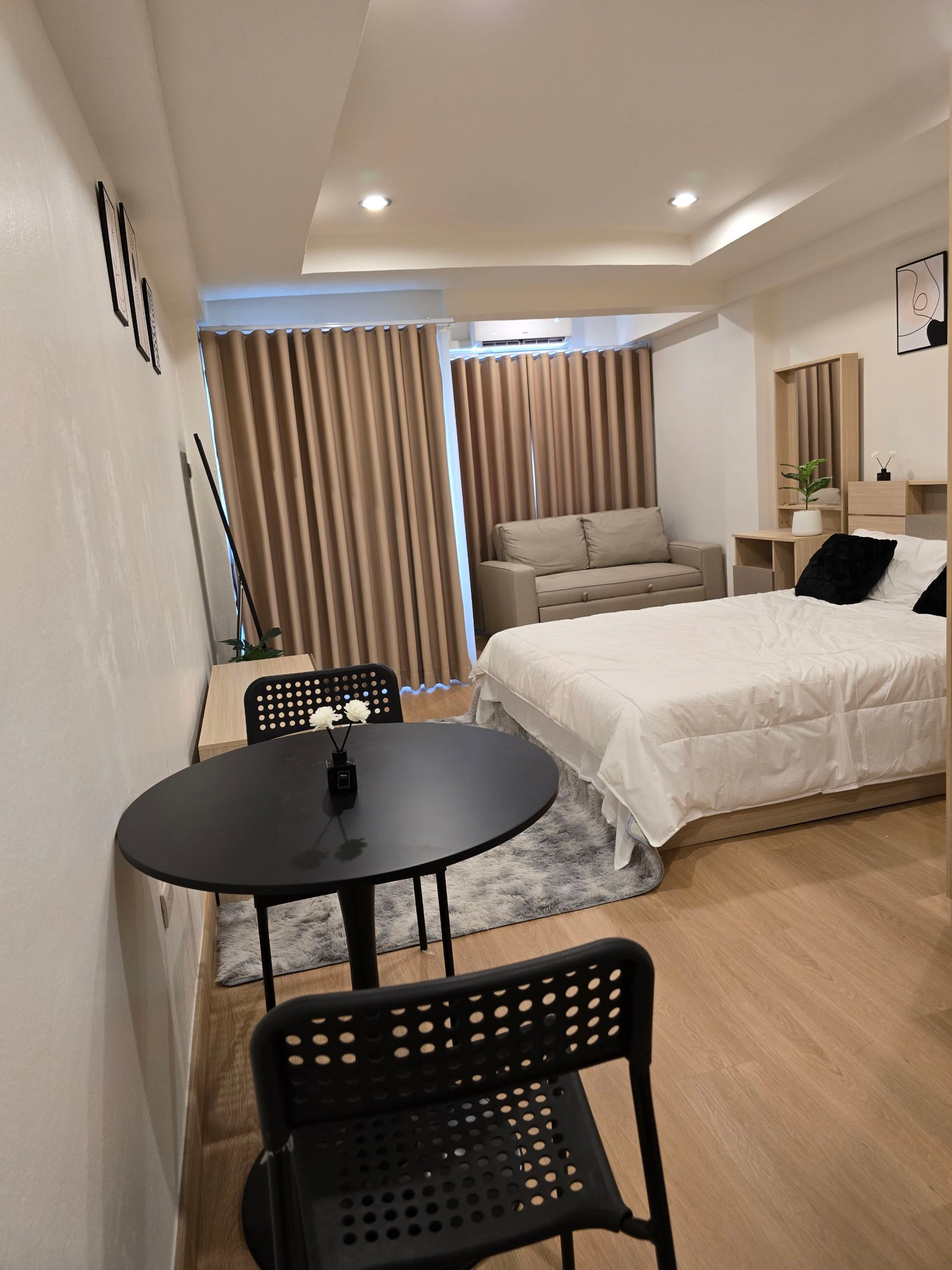 Condo for sale, Lam Sali Mansion, Ramkhamhaeng 60/2, 7th floor, good location, near MRT Lam Sali Intersection.