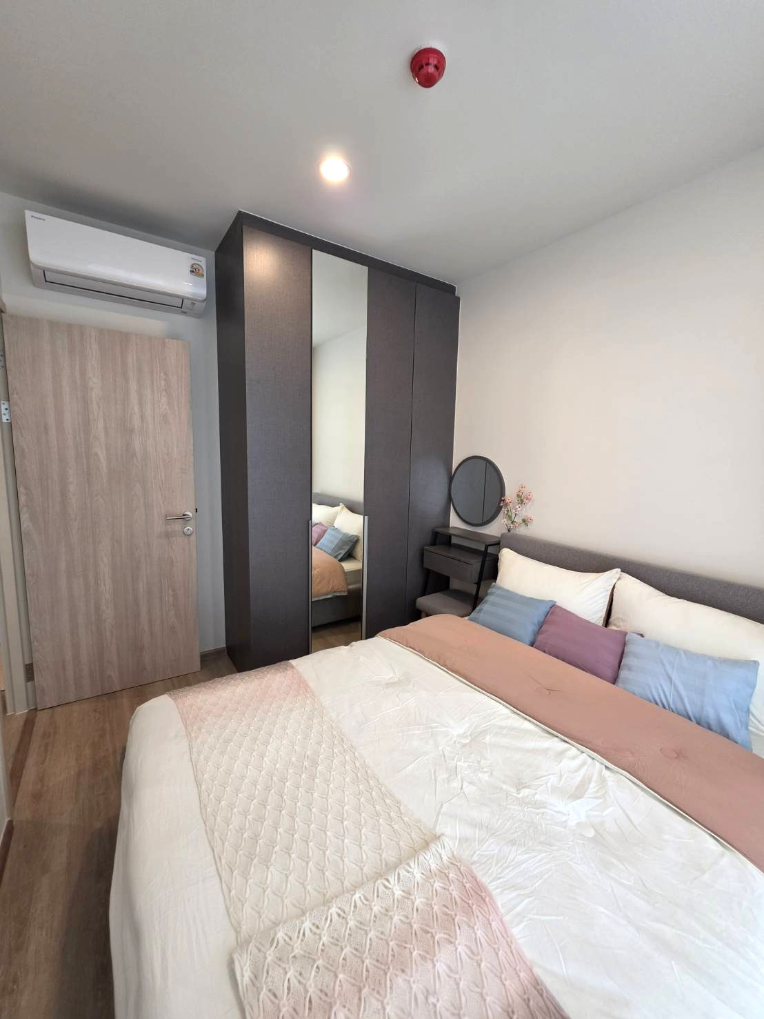 ฺีให้เช่า Nue District R9 ชั้น10 ขนาด 35 ตร.ม. วิวสวน เฟอร์นิเจอร์ เครื่องใช้ฟ้าครบ ใกล้MRT พระราม9 ระยะเดิน200 เมตร – รูปที่ 4