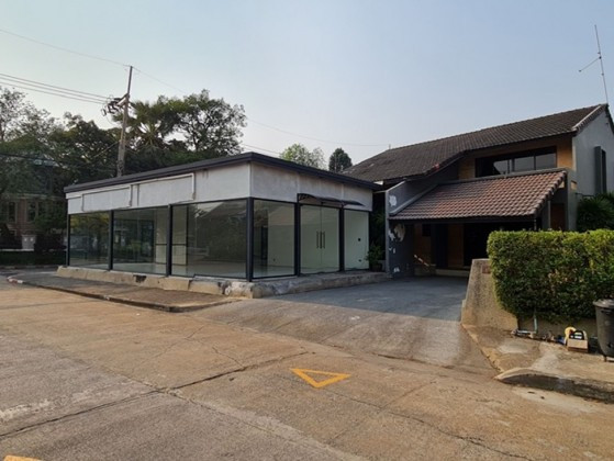 081-632-0632 Home Office / Showroom for rent / 2-story house in Garden Home Village / Soi Phahonyothin 60 / suitable as an office, Online Office, can register a company. 081-632-0632 Home Office / Showroom for rent / 2-story house in Garden Home Village / Soi Phahonyothin 60 / suitable as an office, Online Office, can register a company.
