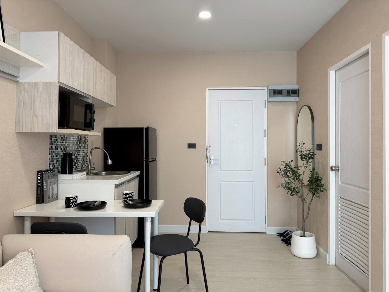 Casa Condo@CMU ห้องรีโนเวทใหม่ มีระเบียงวิวสระว่ายน้ำ หลัง ม.เชียงใหม่ ใกล้คณะประตูวิศวะ มช. สะดวก ปลอดภัย  – รูปที่ 3