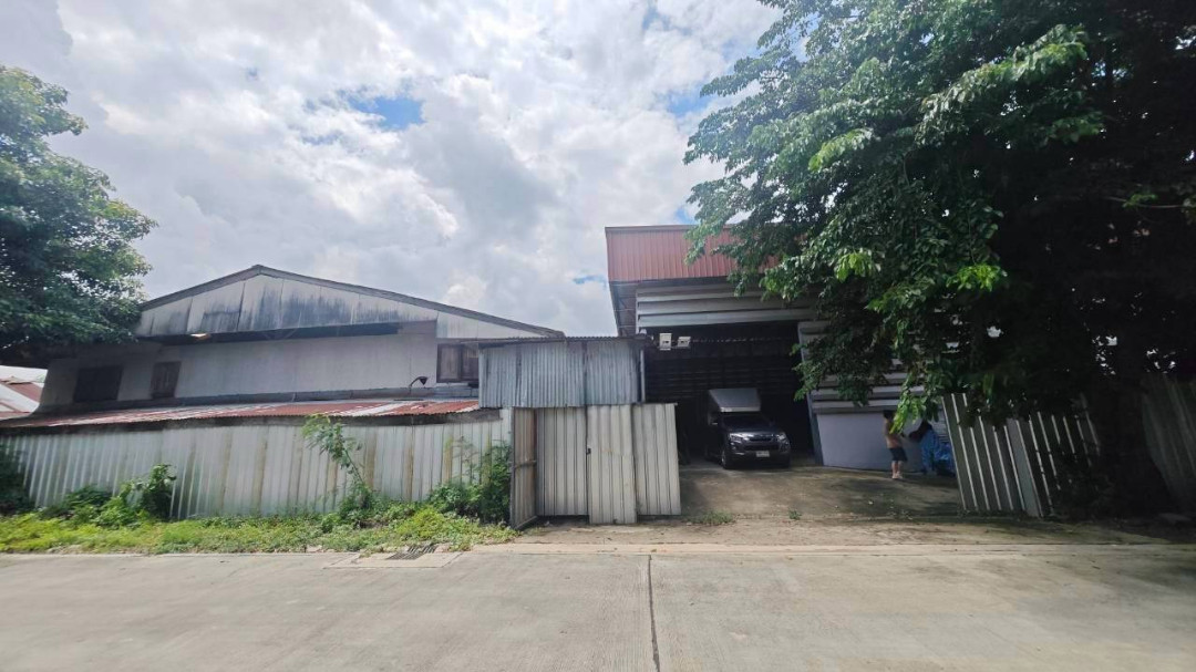 Golden opportunity for investors! Warehouse with buildings, Nong Chok — good location, easy to rent, good profit, cheapest price in the area!
