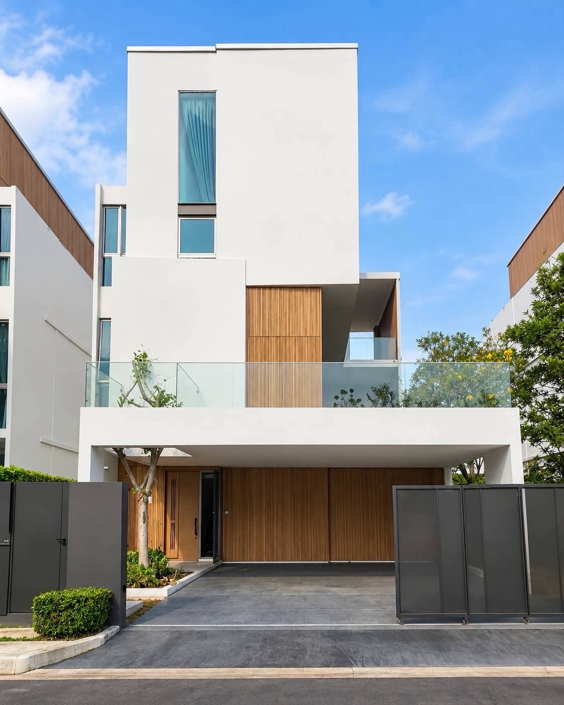 For Rent VIVE RAMA 9 | 3BR | 3-Storey House | 324 sq.m. | Golf Course View | Pet-Friendly Tel.0889797878
