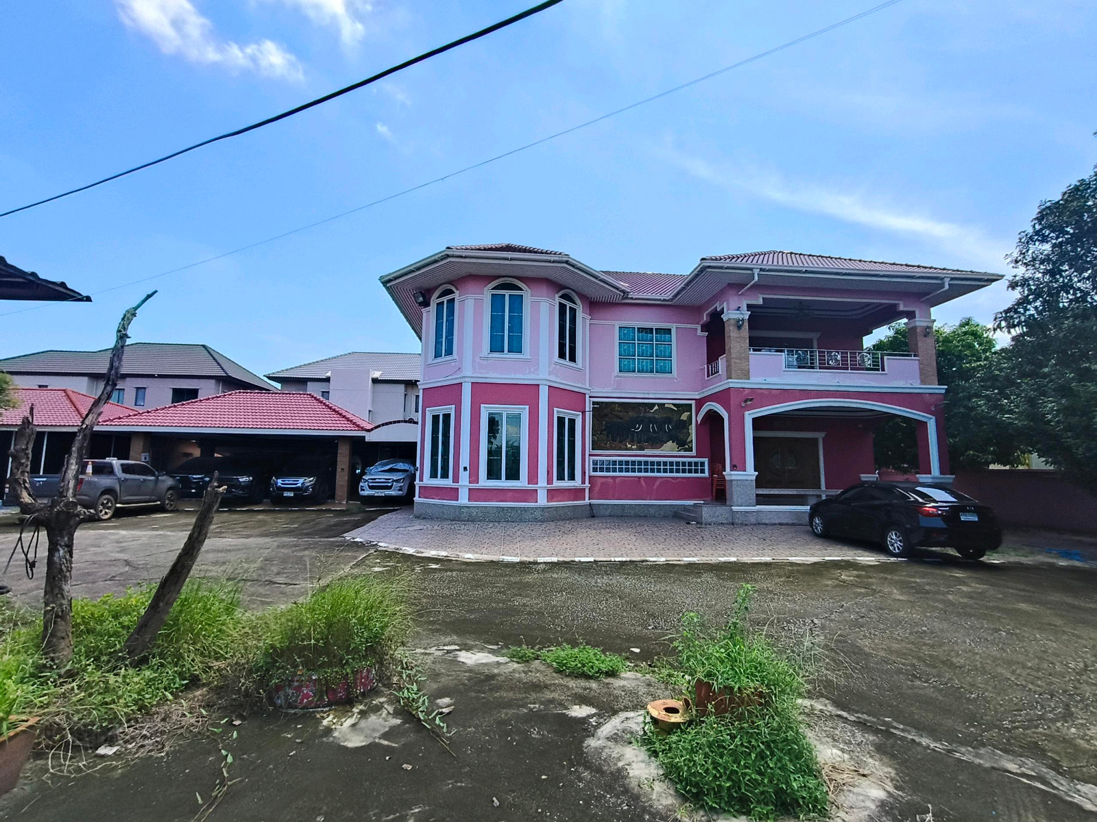 Large detached house for sale Large detached house for sale