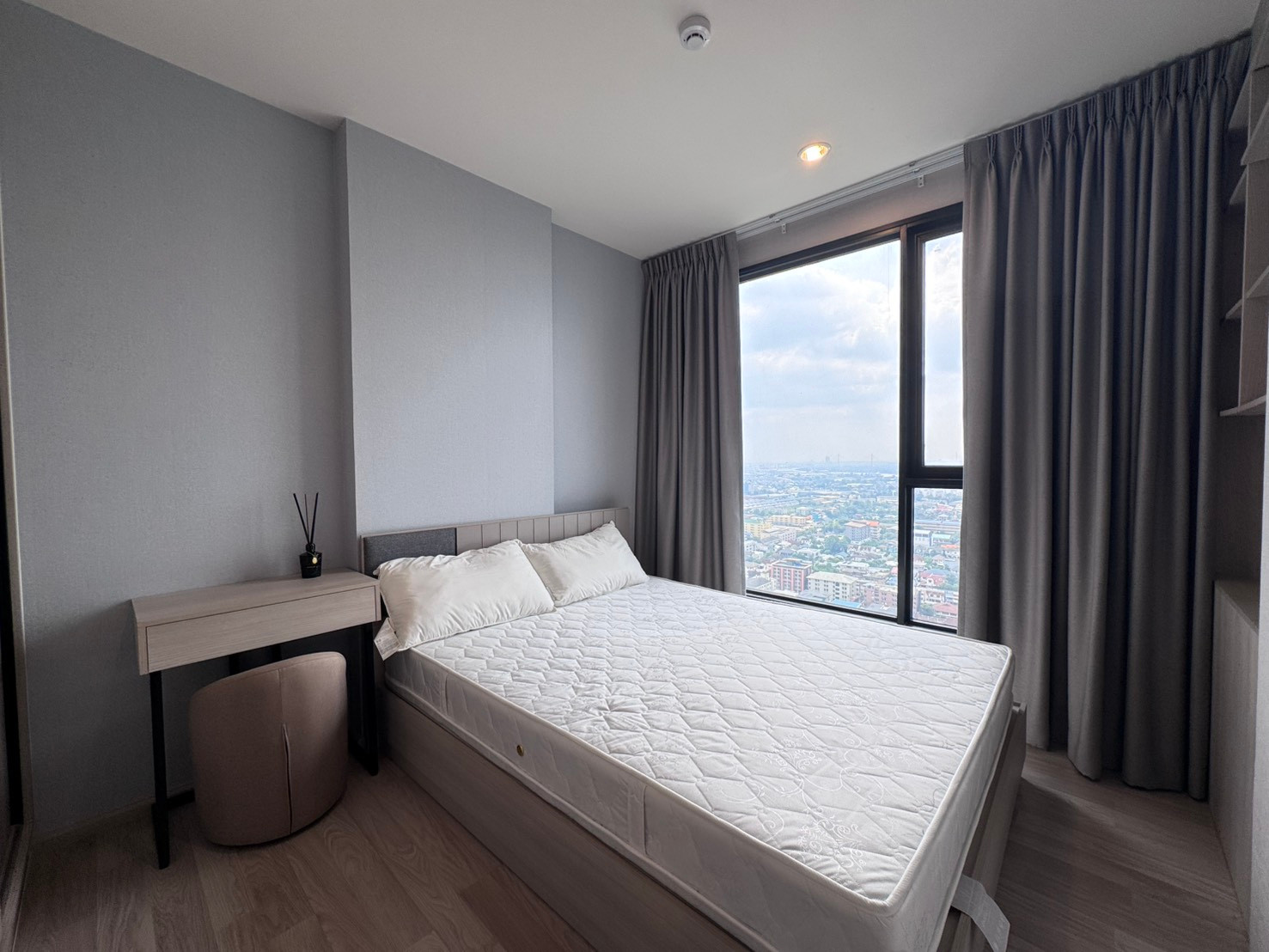 Ideo Mobi Sukhumvit Eastpoint near BTS Bangna, corner room, beautiful, open view, fully furnished!