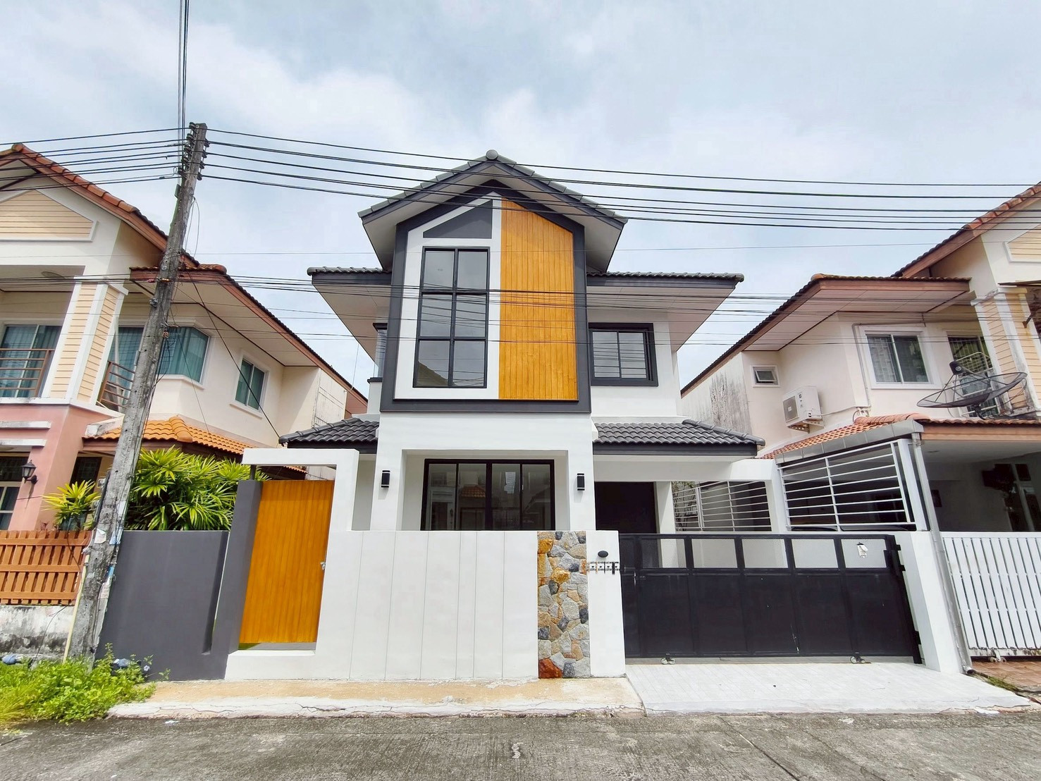 🏡✨ บ้านสวยพร้อมอยู่ แต่งครบสไตล์มินิมอล  | โครงการพนาสนธิ์เทพอนุสรณ์