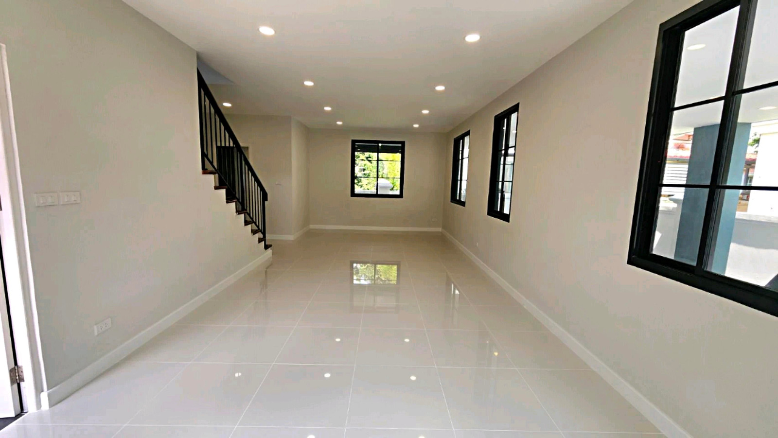 💫ขายบ้านเดี่ยว ภัสสร 7 รัตนาธิเบศร์💫 🏡บ้านเดี่ยว Hybrid Home ทำเลใกล้ MRT บางพลู เดินทางสะดวก เชื่อมต่อรัตนาธิเบศร์-บางใหญ่  ✨ใกล้ MRT สายสีม่วง สถานีบางพลู ประมาณ 400 เมตร ✨เข้า-ออกได้หลายเส้นทาง ทั้งรัตนาธิเบศร์ บางกรวย-ไทร – รูปที่ 3