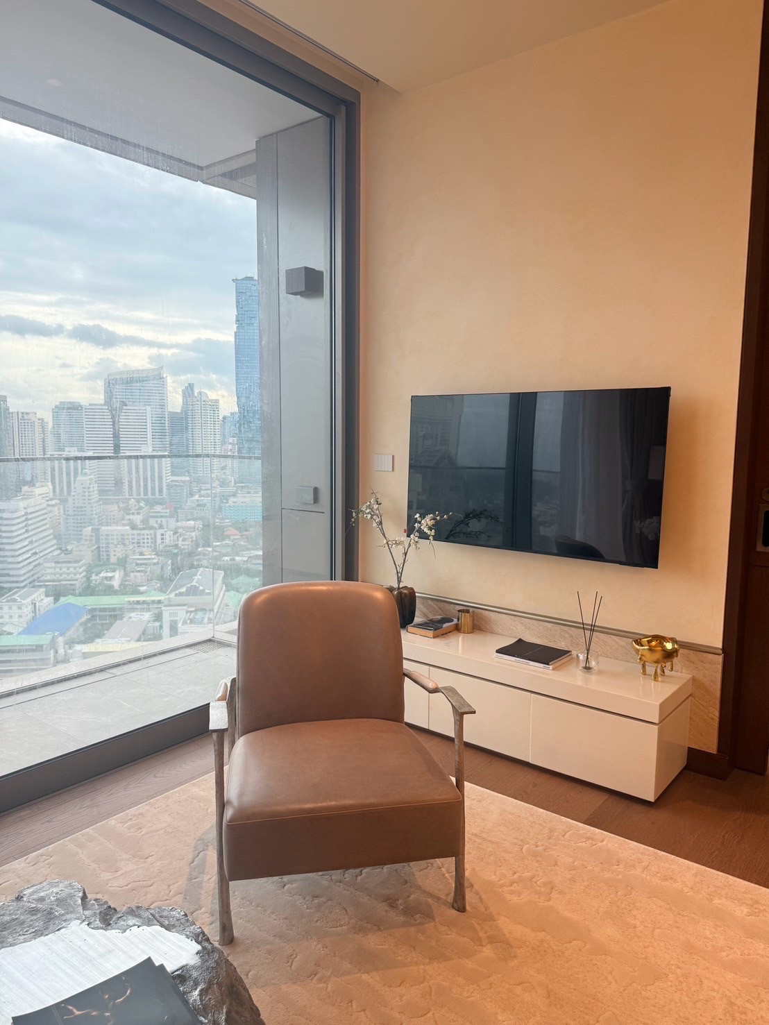 📍Dusit Central park | 1 Bedroom 57 sq.m. แต่งครบพร้อมเข้าอยู่ (Call : 097-3483447 Den) – รูปที่ 2