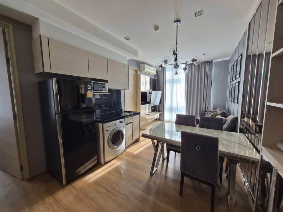 FOR RENT: PARK ORIGIN 24 Rental price: ฿42,000/month (12-month contract) Sale price: 11,000,000 Baht FOR RENT: PARK ORIGIN 24 Rental price: ฿42,000/month (12-month contract) Sale price: 11,000,000 Baht