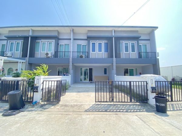 Townhome for rent, Chuan Chuen Town Kaeo In-Bang Yai. Empty house, no furniture, near Central Westgate, can raise dogs and cats 🏠