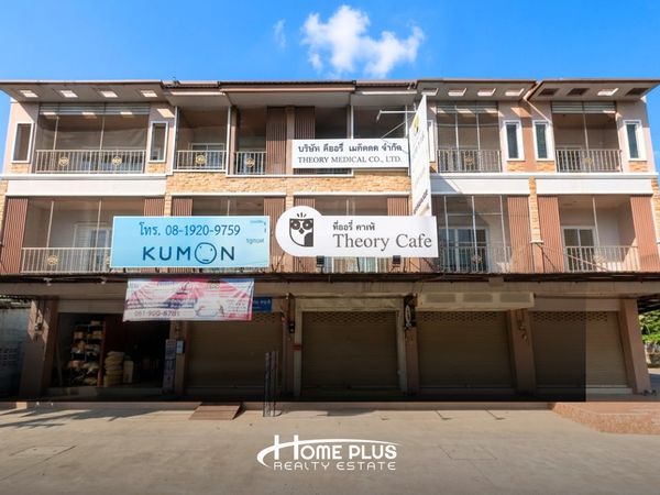 3-story commercial building for sale, next to Sricharusamphan Road 1, Phanat Nikhom, Chonburi, decorated and ready for business.
