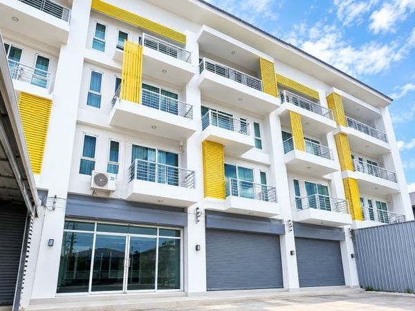 JAS URBAN Srinakarin. MRT SriBearing 600m. 4story commercial building in Sridan SamrongNuea 3bed 4ba