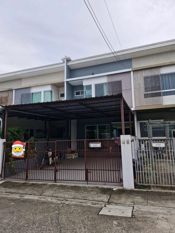 ✨ 2-story townhome, Indy Village, Bangna Km. 26 - Soi ABAC, 2 bedrooms, 3 bathrooms, good location, near Assumption University (ABAC), convenient travel, suitable for living 💰 Rent only 11,000 baht/month.