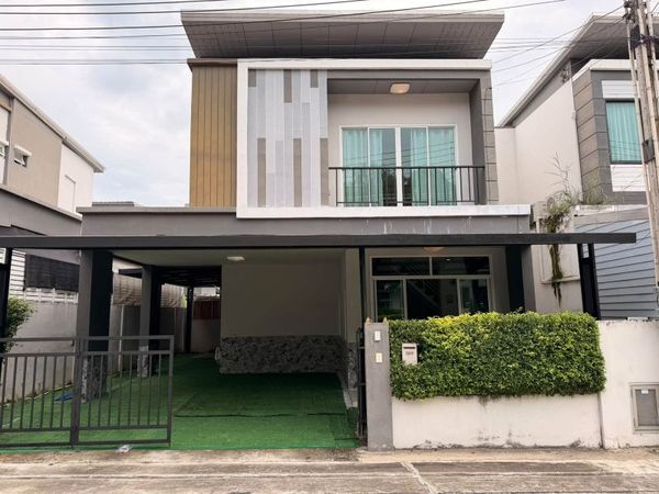 ให้เช่าบ้านแฝด ศรีราชา โครงการ Trio Town 3 นอน ใกล้ J-Park & รร.อัสสัมชัญ