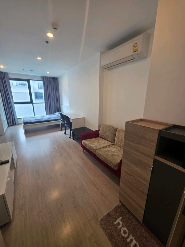 For rent ideo Q chula samyan, studio room size 28.5 sq m. If interested, contact 0654649497.