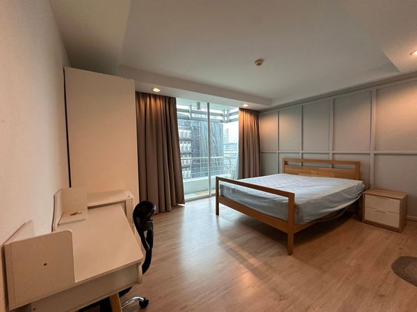 ✨ 3 bedrooms | Big room, complete functions, suitable for families 📍 The Kris Ratchada 17