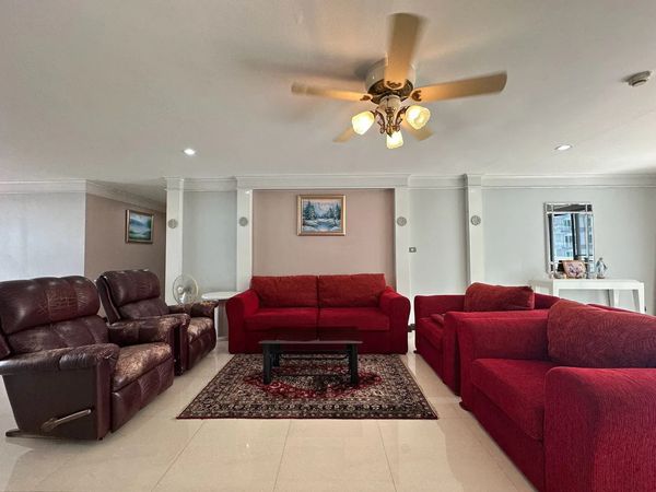 ขายคอนโดหรูสุขุมวิท 26 (3นอน 250ตร.ม.) สเปซกว้างเหมือนอยู่บ้าน Pet Friendly เลี้ยงสัตว์ได้ ทำเลพรีเมียม ใกล้ BTS พร้อมพงษ์